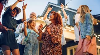 dag van de buren journée des voisins organiseren feest fête ideeën idées dichter bij elkaar rapprocher muziek musique licentie licence Unisono Sabam auteursrechten droits d'auteur billijke vergoeding rémunération équitable